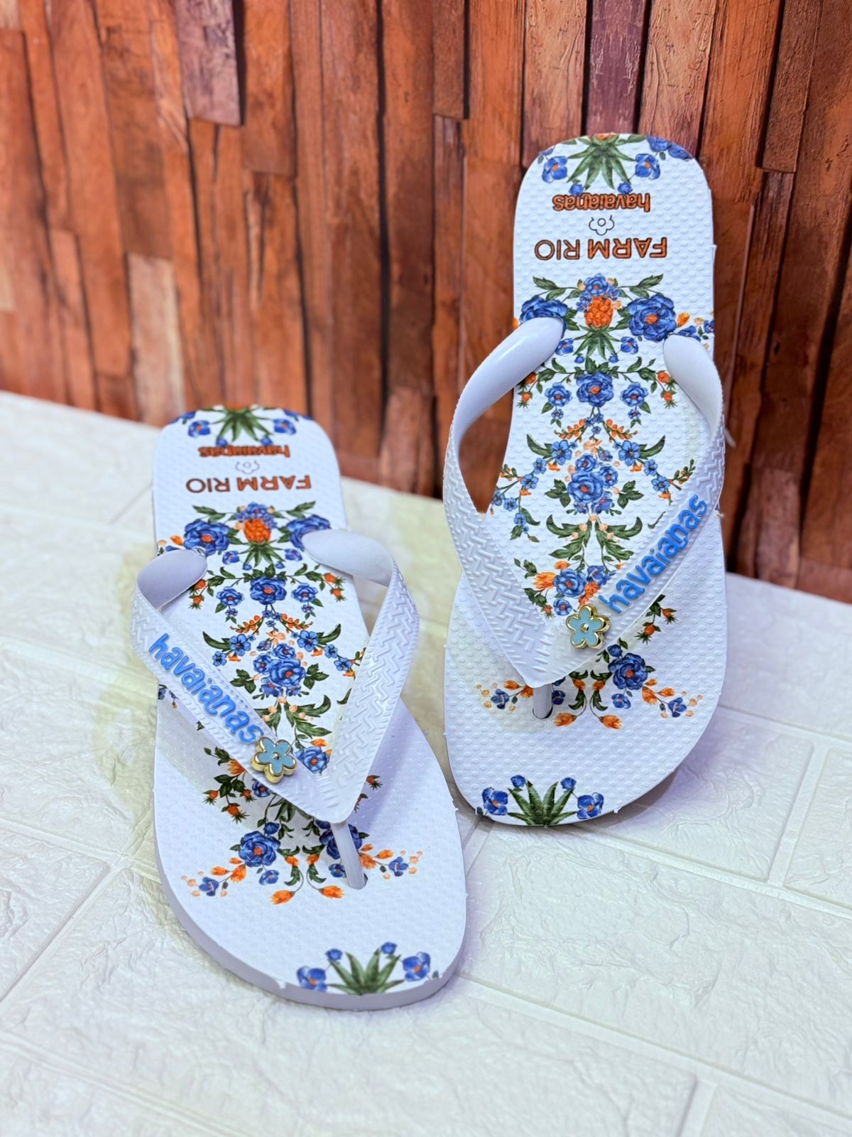 Chinelo Farm flores azul
