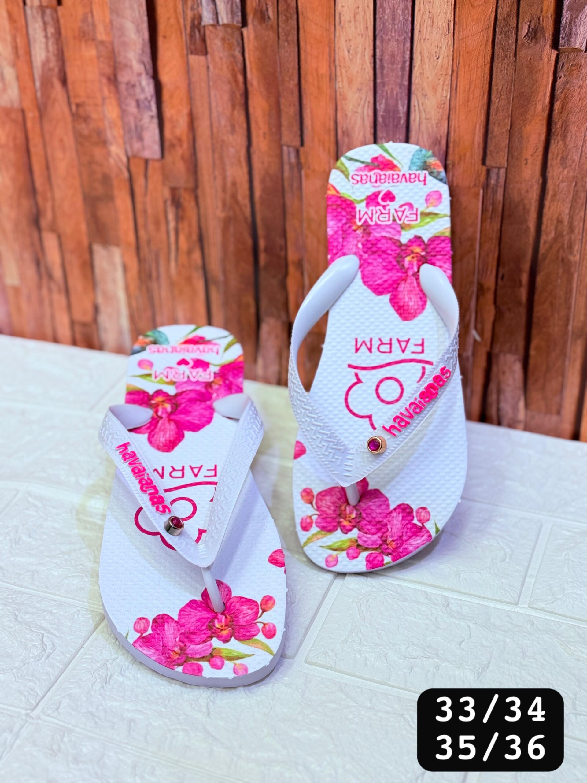 Chinelo Farm flor rosa